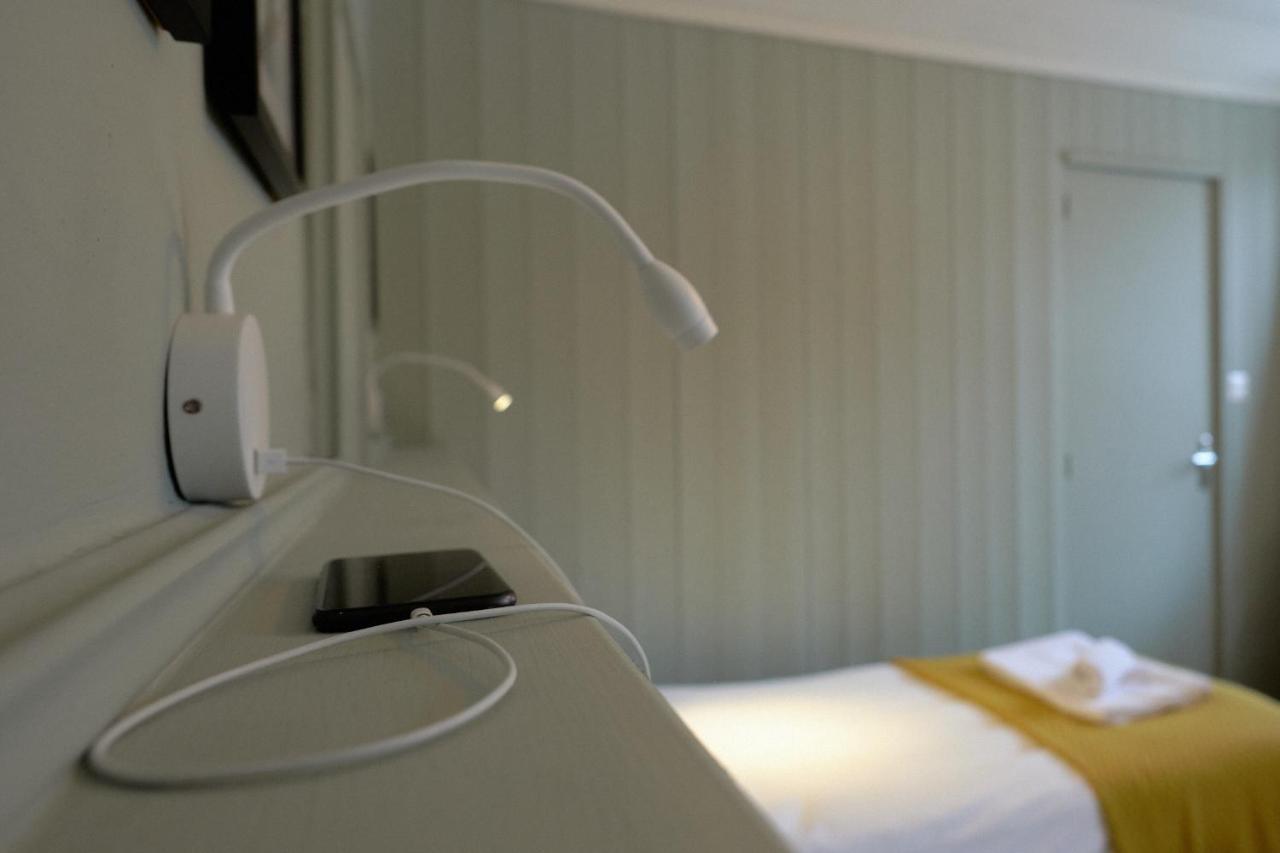 Posto Letto in Dormitorio Misto con 4 Letti